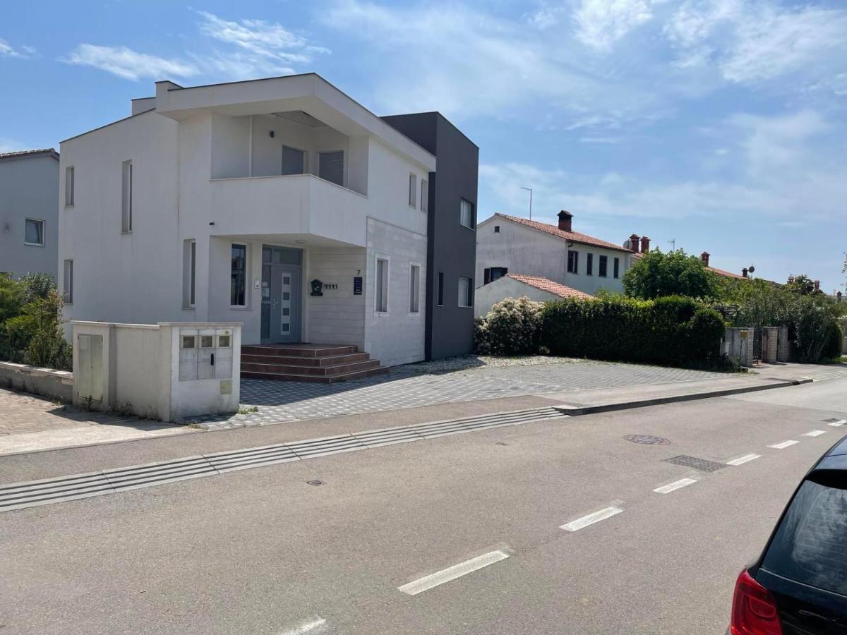 Apartments Peti PUY Exterior foto